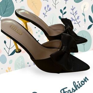 NWT Women’s 7.5 Satin Black Bow gold shiny Heeled shoes